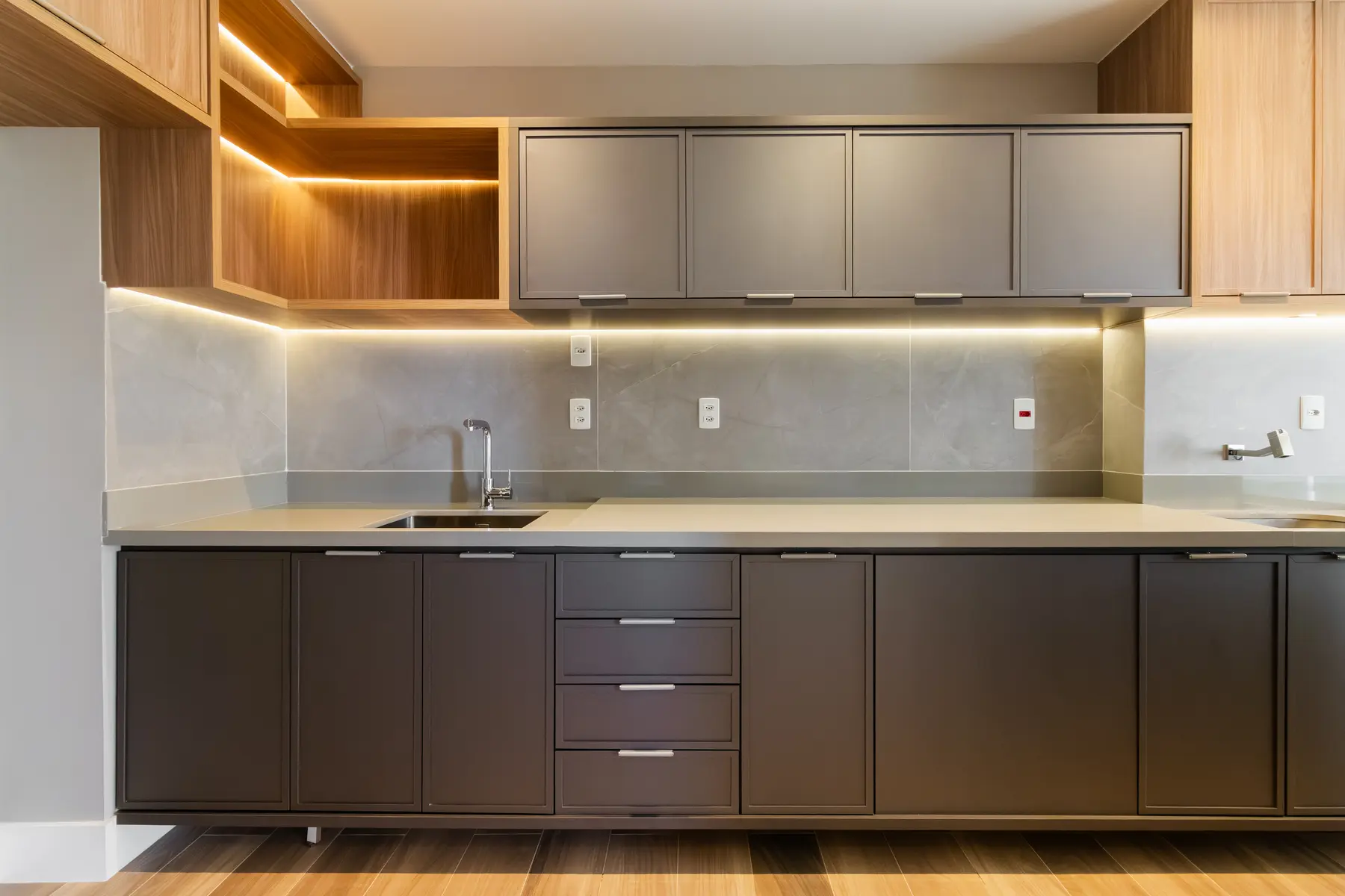 Cozinha planejada do apartamento
